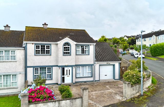 33 Manor View Park, Letterkenny, Letterkenny, Co. Donegal - Click to view photos