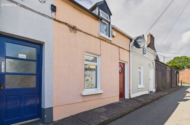 2 Charleville Cottages, Alexandra Road, Old Youghal Road, Dillons Cross, Co. Cork - Click to view photos