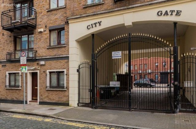 The Mizen, City Gate, Saint Augustine Street, Dublin 8, Christchurch, Dublin 8 - Click to view photos
