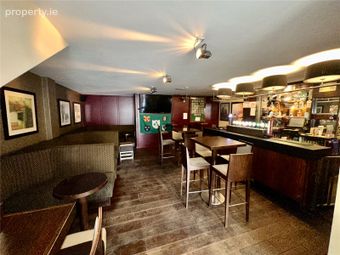 An T&aacute;in Bar, Market Square, Ballinasloe, Co. Galway, Ballinasloe, Co. Galway - Image 3