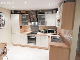 6 Hunters Hall, Hunters Place, Firhouse, Dublin 24 - Image 3