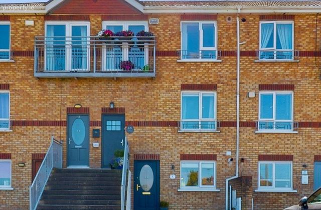 9 Kelly's Bay Moorings, Skerries, Skerries, Co. Dublin - Click to view photos