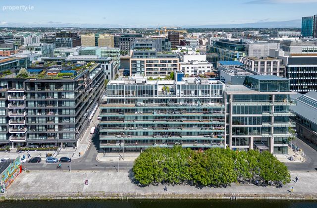 53 The Waterfront, Hanover Quay, Dublin 2 - Click to view photos