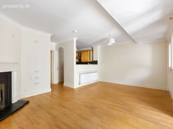 14a Willow Court, Druid Valley, Cabinteely, Dublin 18 - Image 4
