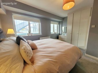 4 Cuirt Na Tra, 204 Upper Salthill, Galway City Centre, Co. Galway - Image 3