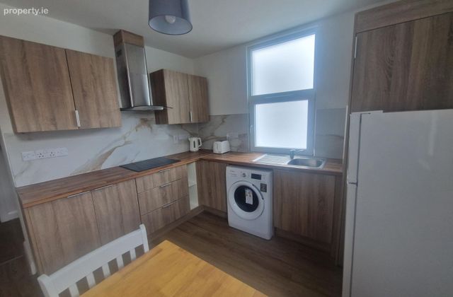 Apartment 8, Douglas Hall, Riverbank, Cork City Centre, Co. Cork - Click to view photos