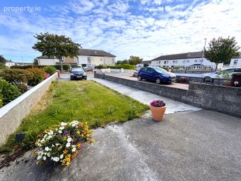42 Seagrange Road, Baldoyle, Dublin 13 - Image 2