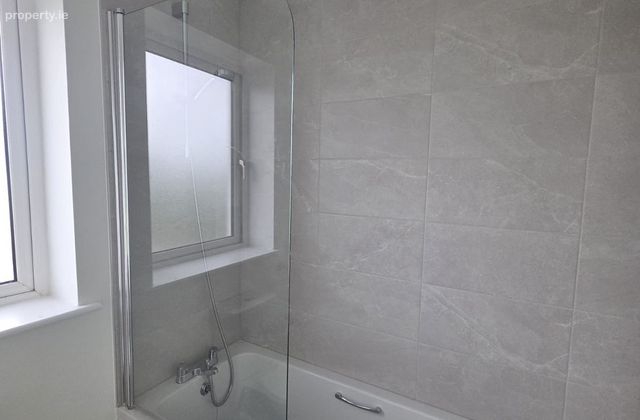 Four Bed House, Rathard Lawn, Ballyvolane, Co. Cork - Click to view photos