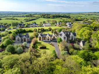 Woodview House, 2 Castlewoods, Ballinamona, Co. Waterford - Image 2