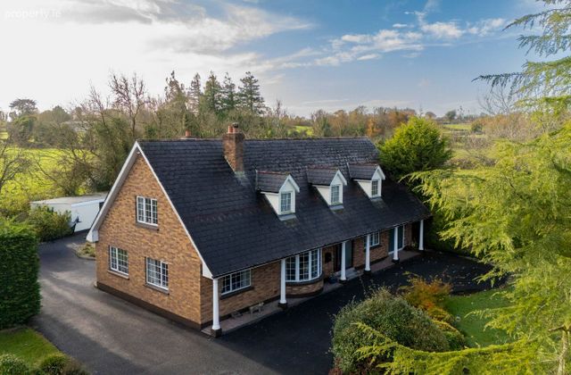 Hollyford, Vilanstown, Gaybrook, Mullingar, Co. Westmeath - Click to view photos