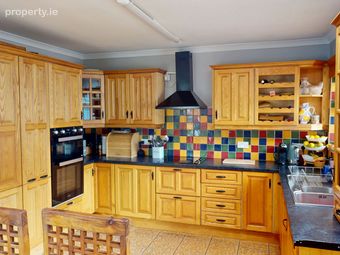 15 Church View, Station Road, Ballincollig, Co. Cork - Image 3