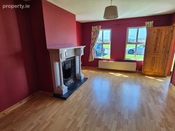 6 White Maples, Church Road, Bundoran, Co. Donegal - Image 2