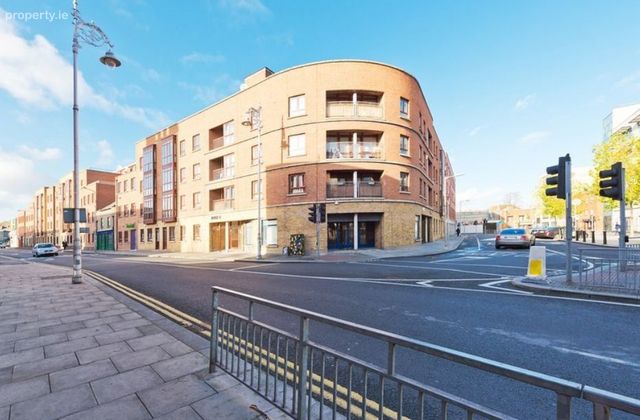 Apartment 142, Block E, Blackhall Square, Brunswick Street North, Dublin 7, Smithfield, Dublin 7 - Click to view photos