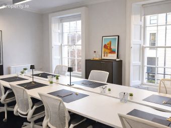 8 Herbert Street, Dublin 2 - Image 2