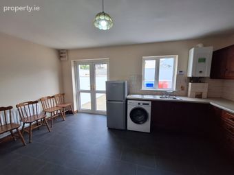 3 St Eunans Court, Letterkenny, Co. Donegal, Letterkenny, Co. Donegal - Image 4