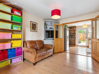 1 Stepaside Villas, Stepaside, Stepaside, Dublin 18 - Image 3