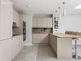 2 Berwick Hall, Dublin 14, Churchtown, Dublin 14 - Image 4