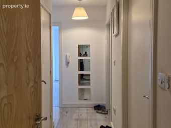Apartment 16, Gloucester Square, Railway Street, Dublin 1 - Image 2
