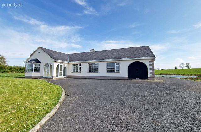Iragh, O'callaghan Mills, Co. Clare, O'Callaghans Mills, Co. Clare - Click to view photos