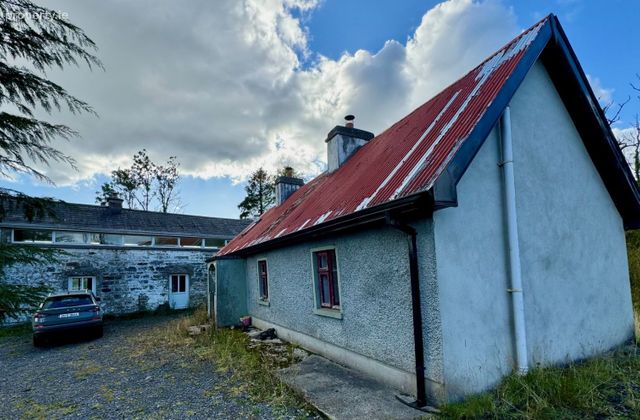 Derreen, Aghacashel, Aughacashel, Co. Leitrim - Click to view photos