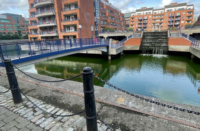 Apartment 255, Asgard, Custom House Harbour Apartm, IFSC, Dublin 1 - Click to view photos