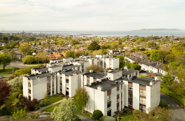 Apartment 41, Killiney Towers, Killiney Road, Killiney, Co. Dublin - Click to view photos