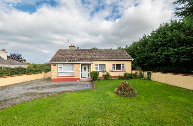 Athnid More, Thurles, Co. Tipperary - Click to view photos