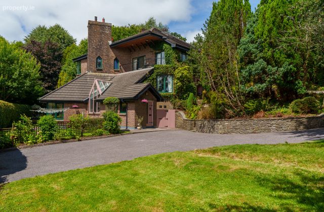 Woodbrook House, Church Hill, Glanmire, Co. Cork - Click to view photos