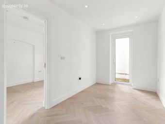 Apartment 2, Court View, 52 Castle Avenue, Clontarf, Dublin 3 - Image 2