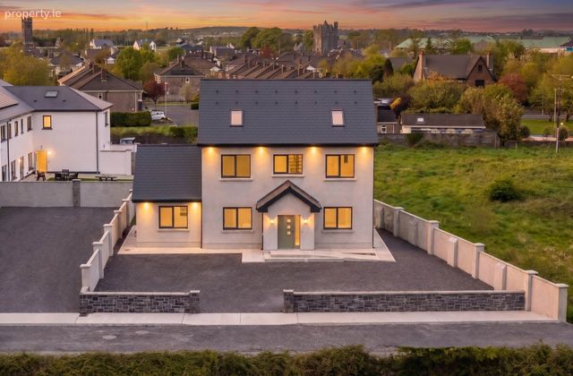 Summerfield, Claregalway, Galway, Co. Galway, Claregalway, Co. Galway - Click to view photos