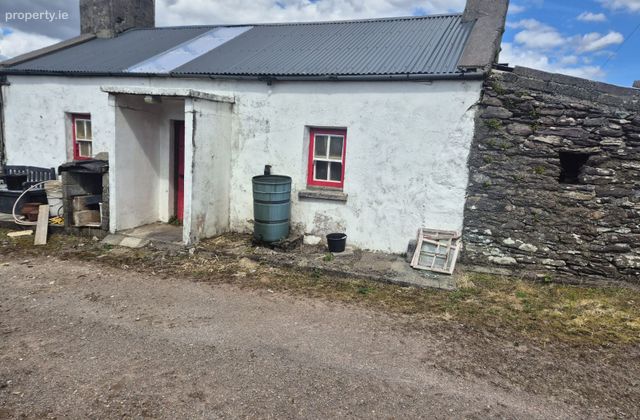 Shanaknock, Waterville, Ballybrack, Co. Kerry - Click to view photos