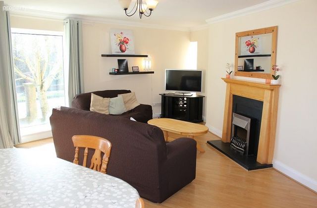 Apartment 7, Waterville Hall, Blanchardstown, Dublin 15 - Click to view photos