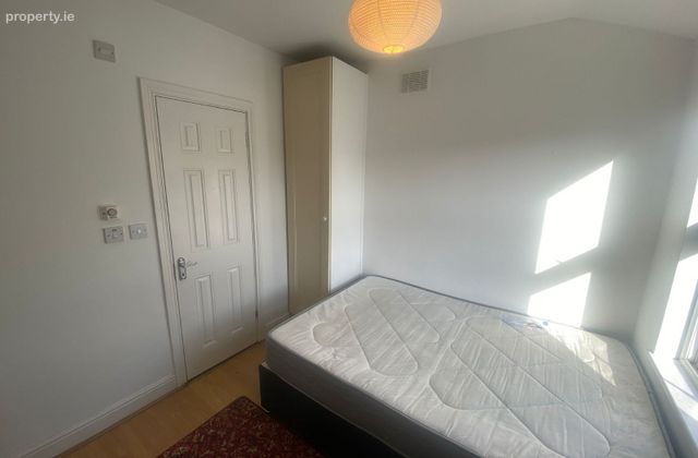 South Circular Road, Dolphin's Barn, Dublin 8 - Click to view photos