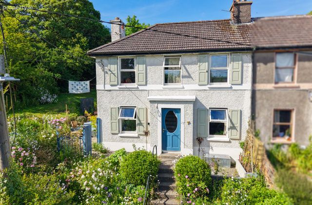 27 Assumption Place, Clonakilty, Co. Cork - Click to view photos