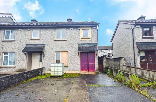 194 Castle Park, Ballybane, Galway, Ballybane, Co. Galway - Click to view photos