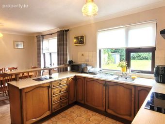 15 Castle Park, Dooradoyle, Dooradoyle, Co. Limerick - Image 3