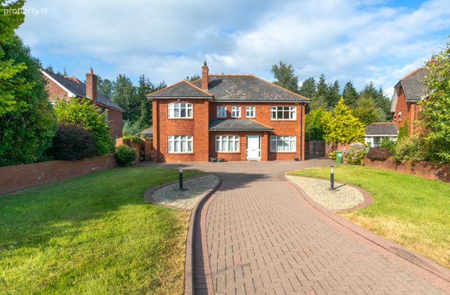 Sonas, 8 The Links, Old Golf Links Road, Blackrock, Co. Louth - Click to view photos