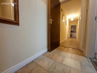 15 Grosvenor Court, High Street, Killarney, Co. Kerry - Image 4