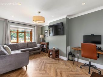 25 Woodview Park, Castleknock, Dublin 15, Co. Dublin, Castleknock, Dublin 15 - Image 3