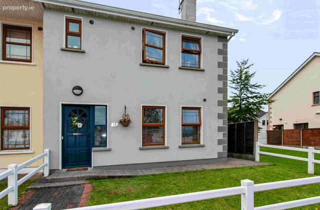 12 Manor Brook, Ballyhaunis, Co. Mayo - Click to view photos
