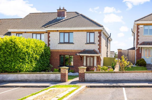 17 Ardevan Rise, Monasterevin, Co. Kildare - Click to view photos