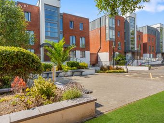39 The Croft, Parc Na Silla Avenue, Loughlinstown, Dublin 18, Loughlinstown, Co. Dublin - Image 2