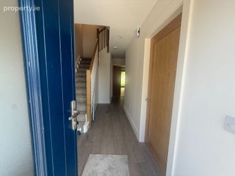 6 Barnakyle Gardens, Patrickswell, Cloghkeating, Co. Limerick - Image 2