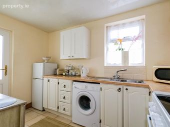144 College Road, Galway, Bohermore, Co. Galway - Image 4