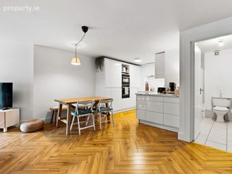 Apartment 7, Christchurch View, Christchurch, Dublin 8 - Image 2