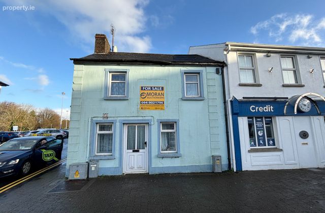 Market Square, Castlebar, Co. Mayo - Click to view photos