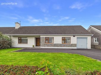 8 Oaklawn Drive, Nenagh, Co. Tipperary, Nenagh, Co. Tipperary - Image 2