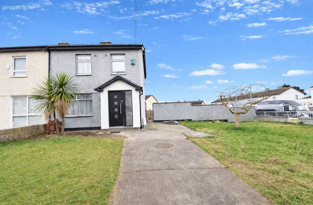 74 Rowlagh Avenue, Ronanstown, Co. Dublin - Click to view photos