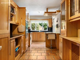 15 College Park Way, Ballinteer, Dublin 16 - Image 5