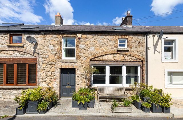 19 Trafalgar Lane, Monkstown, Co. Dublin, Monkstown, Co. Dublin - Click to view photos